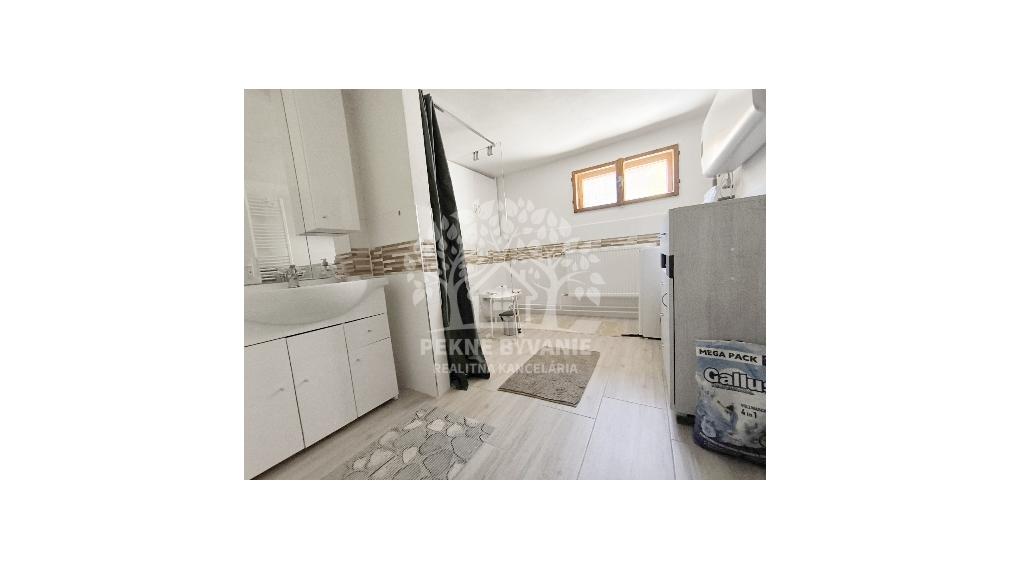 KOMPLETNE ZREKONŠTRUOVANÁ ZARIADENÁ CHATA NA LV RD JARABÁ PRI POTOČIKU