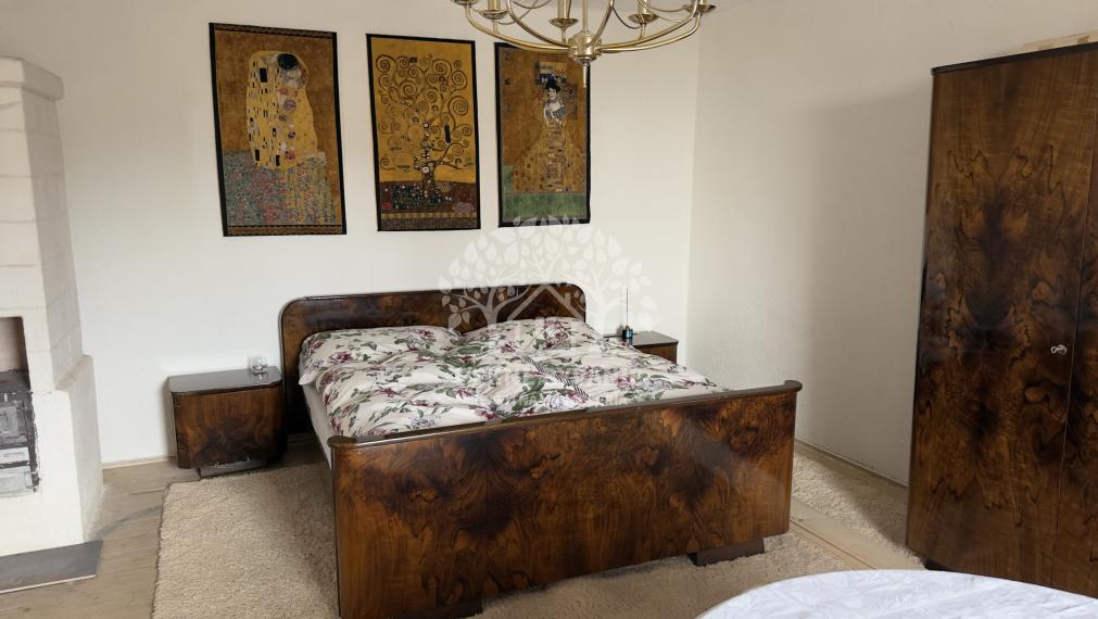 NA PREDAJ - RODINNÝ DOM PO ČIASTOČNEJ REKONŠTRUKCII POHORELÁ