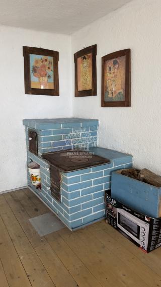 NA PREDAJ - RODINNÝ DOM PO ČIASTOČNEJ REKONŠTRUKCII POHORELÁ