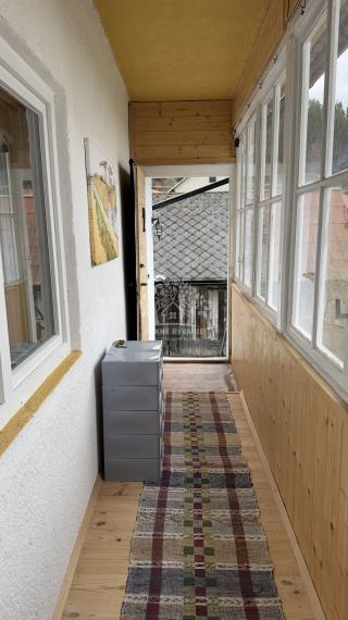 NA PREDAJ - RODINNÝ DOM PO ČIASTOČNEJ REKONŠTRUKCII POHORELÁ