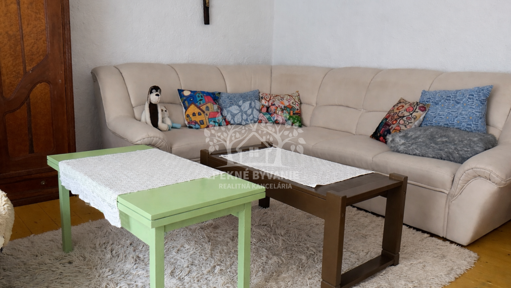 NA PREDAJ - RODINNÝ DOM PO ČIASTOČNEJ REKONŠTRUKCII POHORELÁ