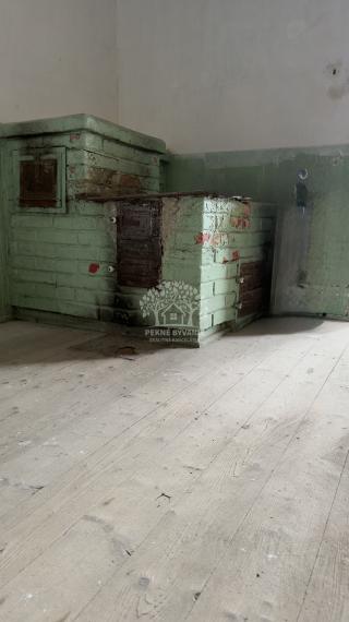 NA PREDAJ - RODINNÝ DOM PO ČIASTOČNEJ REKONŠTRUKCII POHORELÁ