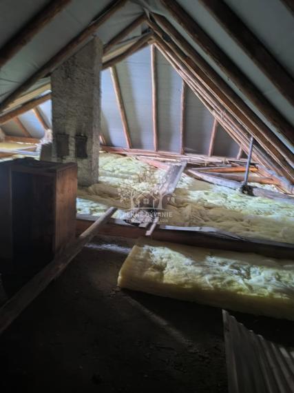 NA PREDAJ - RODINNÝ DOM PO ČIASTOČNEJ REKONŠTRUKCII POHORELÁ