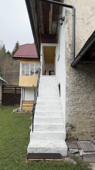 NA PREDAJ - RODINNÝ DOM PO ČIASTOČNEJ REKONŠTRUKCII POHORELÁ