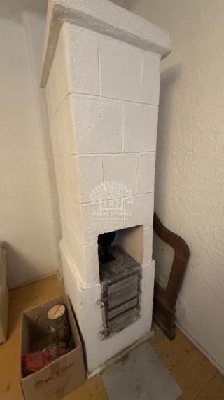 NA PREDAJ - RODINNÝ DOM PO ČIASTOČNEJ REKONŠTRUKCII POHORELÁ