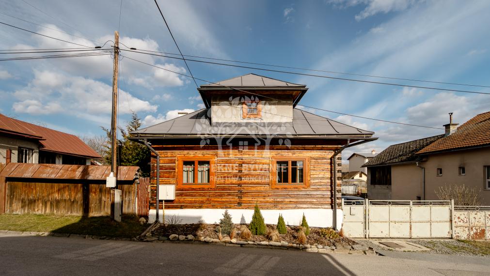 ZNÍŽENÁ CENA: Moderné komfortné bývanie v obci Polomka