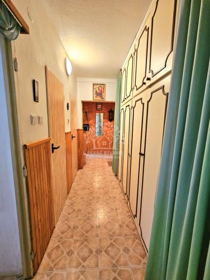 PREDAJ: 3i byt 64m2 v srdci Hriňovej + garáž