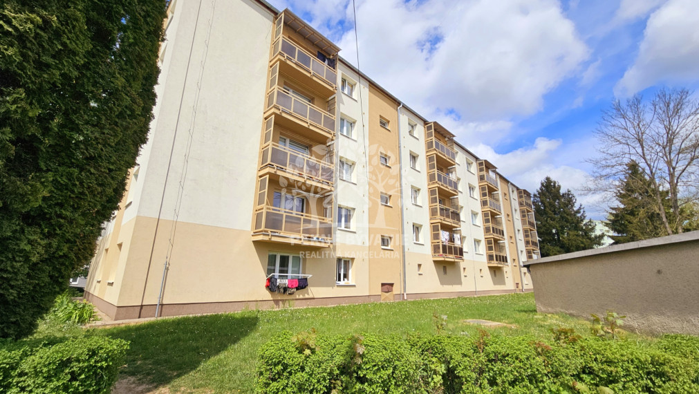 REZERVOVANÉ: 3i byt 64m2 v srdci Hriňovej