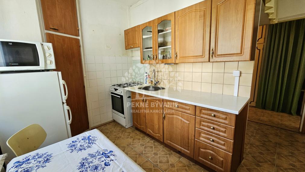 REZERVOVANÉ: 3i byt 64m2 v srdci Hriňovej