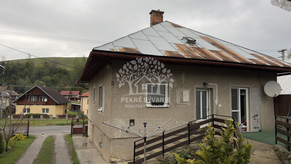 ==NA PREDAJ== rodinný dom Čierny Balog časť Dobroč