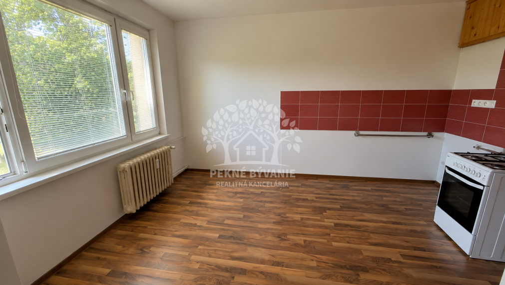 ==NA PREDAJ== 1i byt ČSA Brezno CENTRUM
