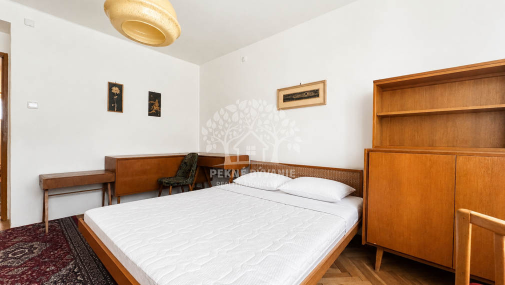 Nový 2 izbový byt v centre mesta + špajza