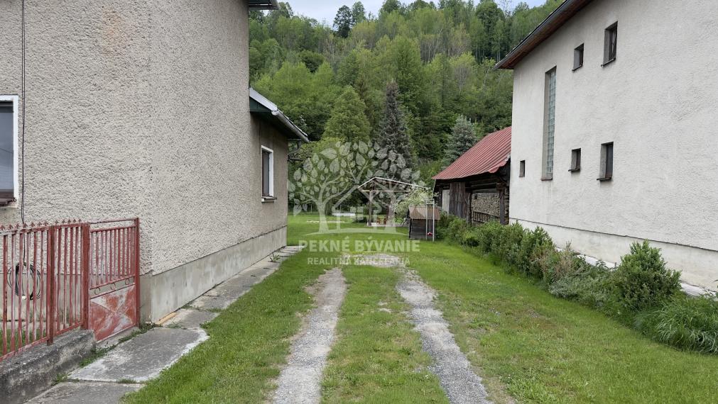 =REZERVOVANÉ=RODINNÝ DOM ČIERNY BALOG JILEMNICKÉHO-DOBROČ