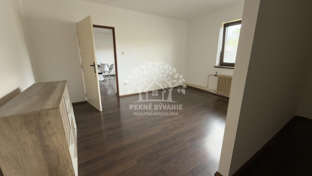 =REZERVOVANÉ=RODINNÝ DOM ČIERNY BALOG JILEMNICKÉHO-DOBROČ