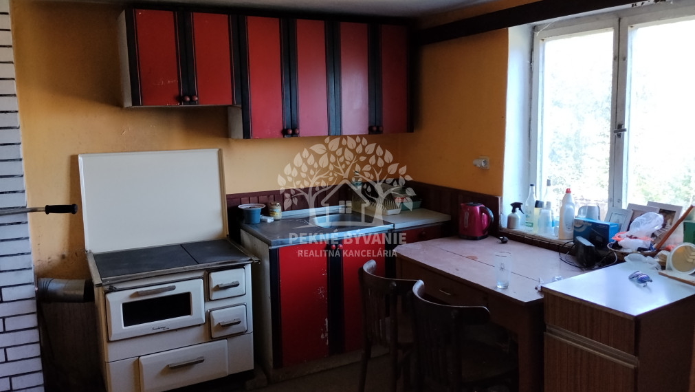 Záhradná chatka s krásnymi výhľadmi – Zuberštín, Podbrezová