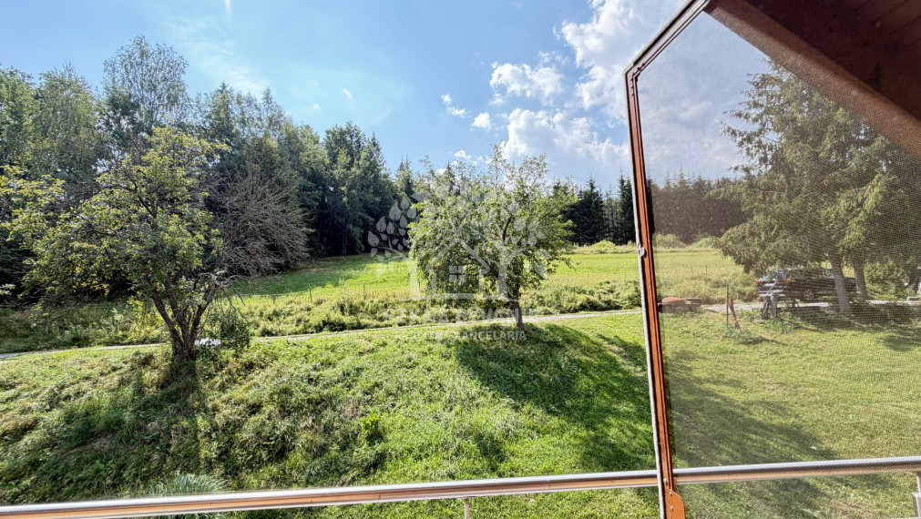 4-IZBOVÝ RODINNÝ DOM S KRYTOU TERASOU A BALKÓNOM, POSLEDNÝ V SLEPEJ ULICI, DVE KÚPEĽNE ČIERNY BALOG HOREHRONIE