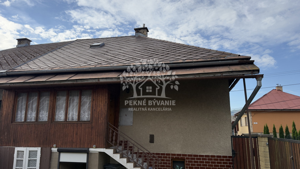 =NA PREDAJ= RODINNÝ DOM V PÔVODNOM ZACHOVALOM STAVE - BACÚCH