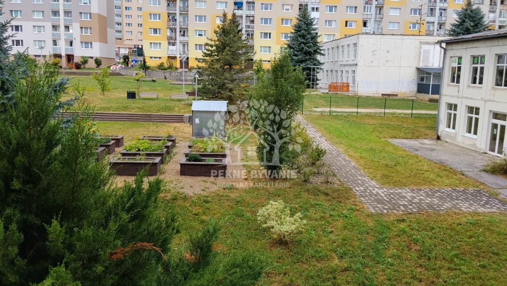 Na prenájom 3izbový byt čerstvo zrekonštruovaný a zariadený