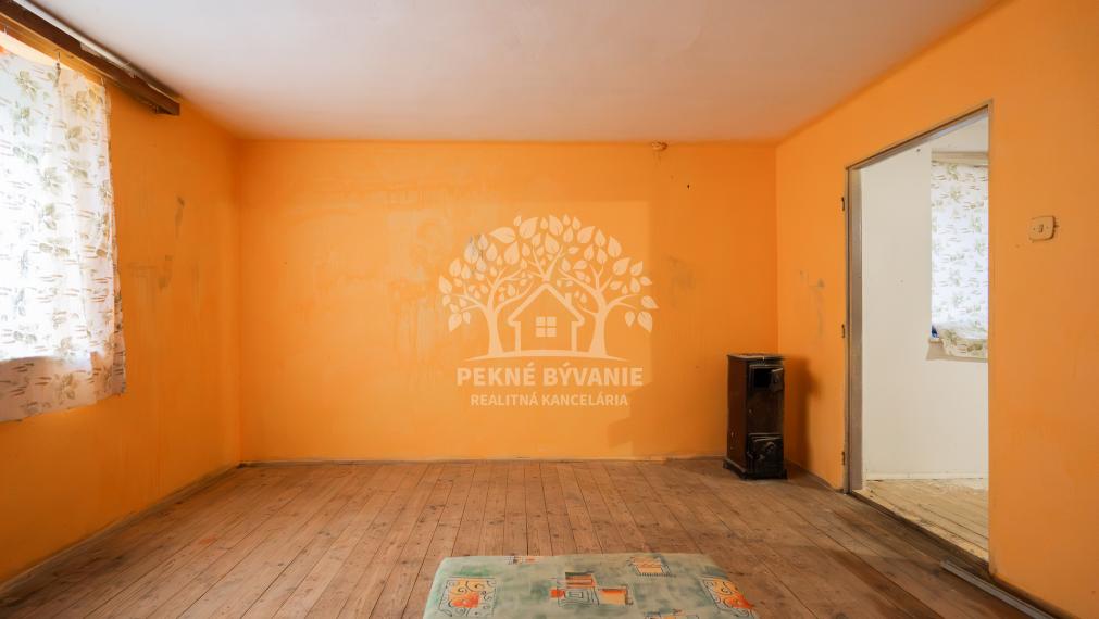 Dom s hotovým 3-izbovým bytom a terasou Horná Lehota