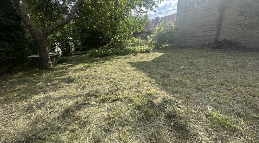 Pozemok Nemecká 280 m2, voda s vodomerom na pozemku,