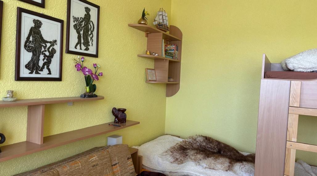 =ZNÍŽENÁ SUMA= Predaj 1i byt Brezno, 2 loggie, 2 výťahy