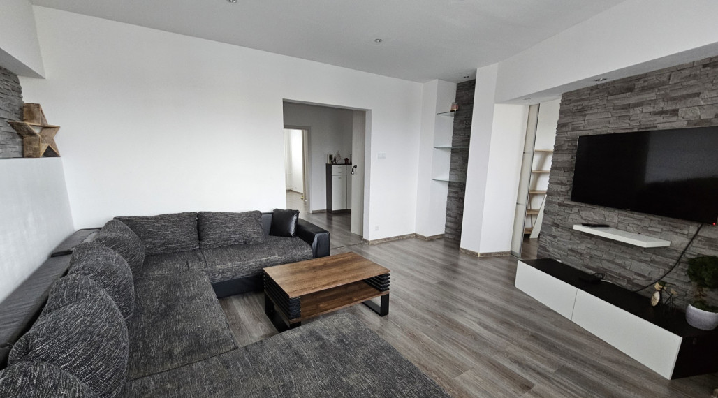 PREDAJ: 4i kompletne zrekonštruovaný byt 78m2 Brezno Mazorníkovo