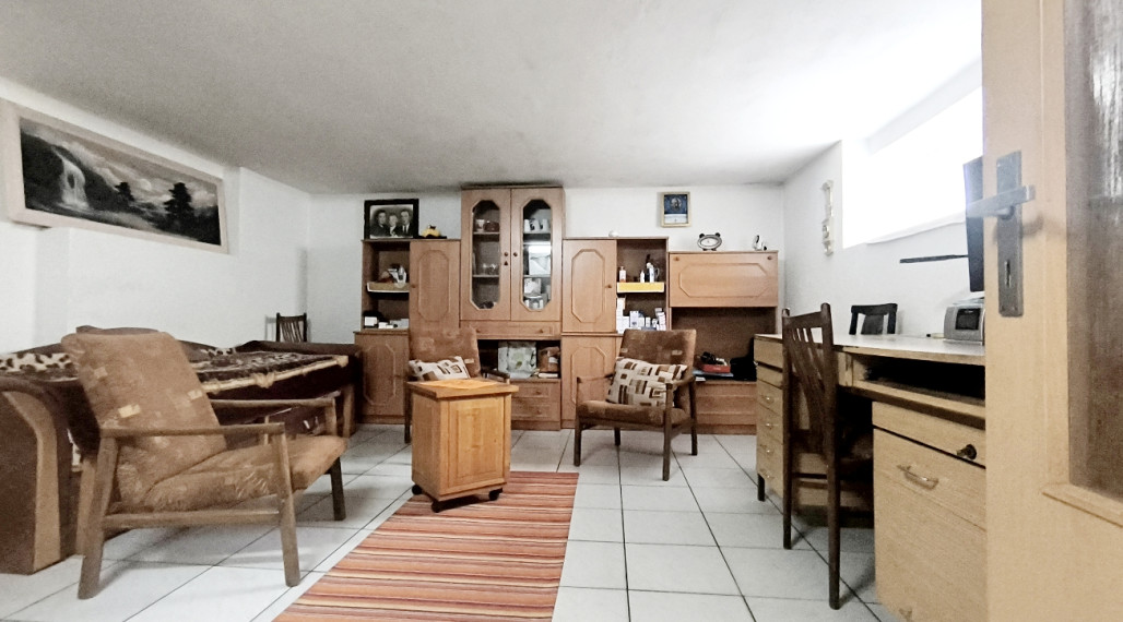 VÝBORNÁ INVESTÍCIA: RODINNÝ DOM CHATA MÝTO POD ĎUMBIEROM, KTORÚ MOŽETE IHNEĎ PRENAJÍMAŤ