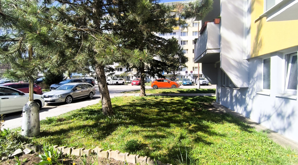 REZERVOVANÉ🍀 TOP PONUKA!! VEĽKÝ 2 IZBOVÝ BYT /64 M2/BALKÓN RADVAŇ KALINČIAKOVA BANSKÁ BYSTRICA