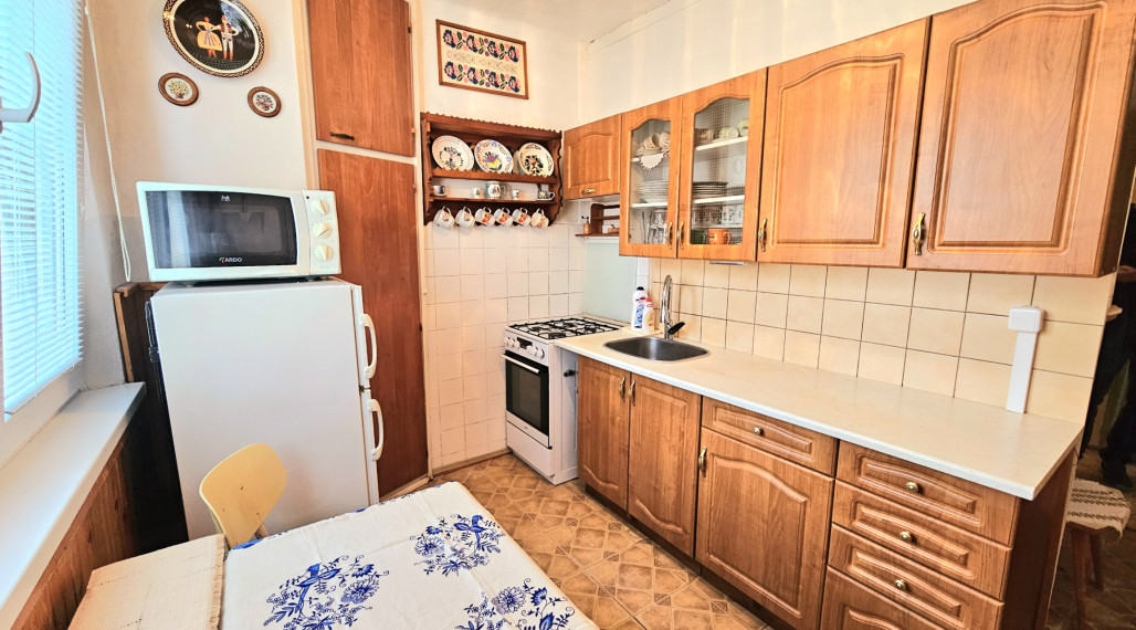 PREDAJ: 3i byt 64m2 v srdci Hriňovej + garáž