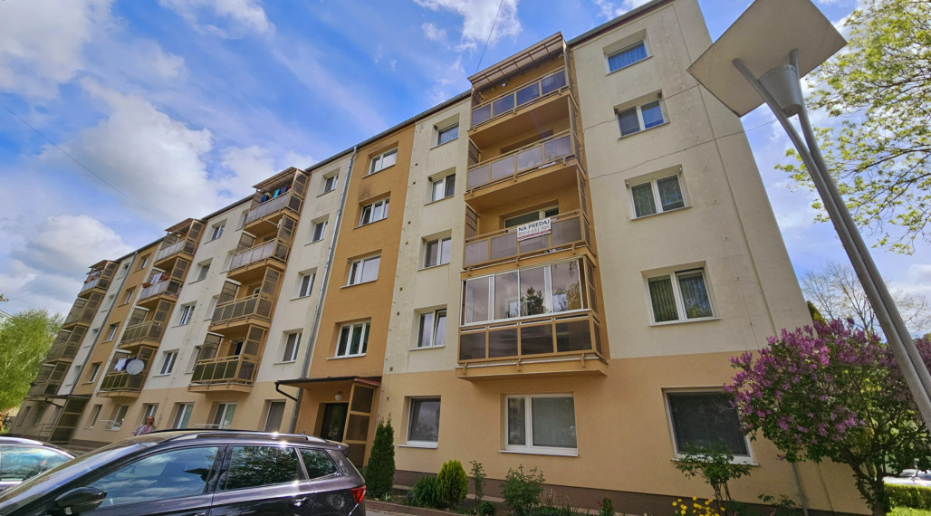 REZERVOVANÉ: 3i byt 64m2 v srdci Hriňovej