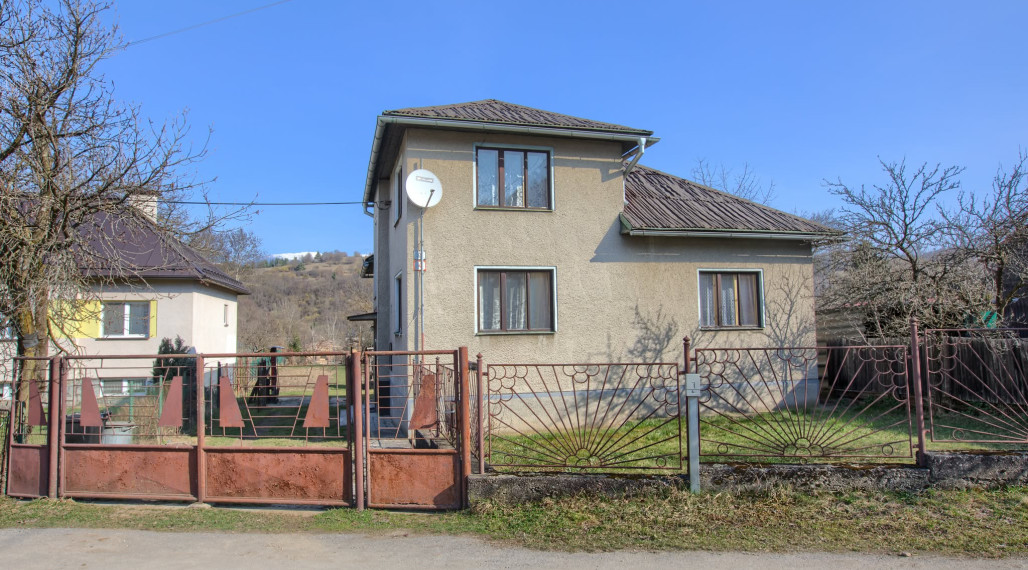 Rodinný dom Lopej, Podte pozrieť