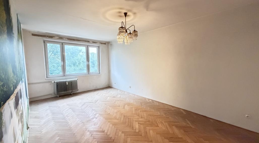 AKTULIZÁCIA CENY! VEĽKÝ PRESVETLENÝ 2,5 IZBOVÝ BYT 64,62 M2 IDEÁLNE 5.POSCHODIE TOP LOKALITA DR.CLEMENTISA BREZNO