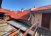 Na predaj rodinný dom v Brezne s reštauráciou,ale i možným všestranným využitím/bývanie,kozmetický salón s necht.štúdiom … - fotografia 8