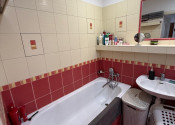 Na predaj ponúkame: Slnečný 3-izbový byt s loggiou po kompletnej rekonštrukcii – Brezno, sídlisko Mazorníkovo (63 m²) - fotografia 4