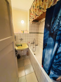 Predaj: Vo vynikajúcej lokalite obce Valaská ponúkame na predaj veľký 1 izbový byt s balkónom a krásnym výhľadom - fotografia 5