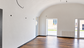 Priestory vhodné pre komerčnú prevádzku v centre Brezna - fotografia 4