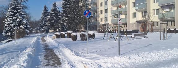 Na predaj ponúkame parádny,priestranný,pekný 3 izbový rekonštruovaný byt v Brezne,veľký balkón,74m2,ihneď volný