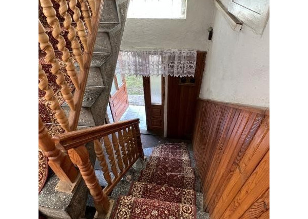 ZNÍŽENÁ SUMA: RODINNÝ DOMA S DREVENIČKOU V POHORELEJ