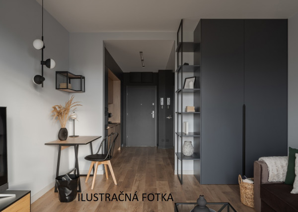 Hľadám pre konkrétneho klienta s hotovosťou rodinný dom - Predajná, Lopej, Podbrezová, Valaská.