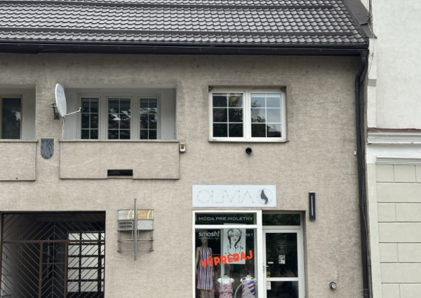 5x Obchodné, kancelárske, komerčné priestory centrum Brezna