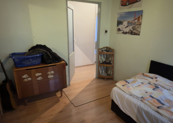 ---REZERVOVANÉ--- Rodinný dom v pôvodnom stave vo Valaskej