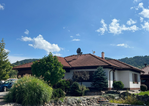 Nová cena Výnimočný rodinný dom v Brezne, 2059m2 pozemok