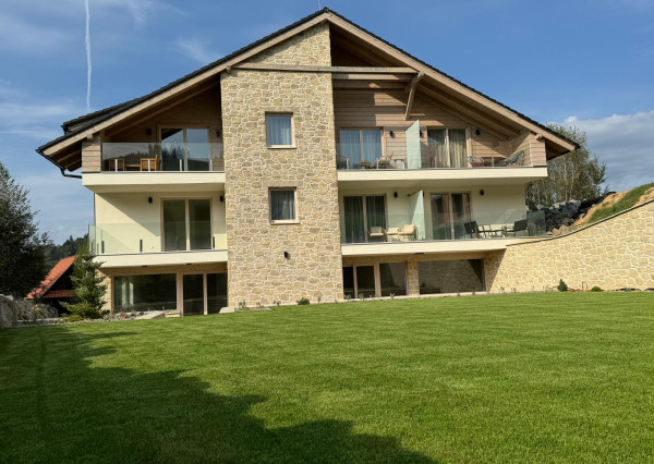 ZNÍŽENÁ CENA - PREDAJ: 4i apartmán 78,64m2 pod lyž.vlekom Čierny Balog