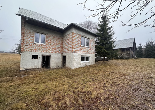 Nádherná ponuka v centre Slovenska na rekonštrukciu podľa seba