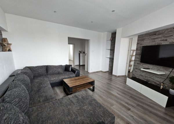 PREDAJ: 4i kompletne zrekonštruovaný byt 78m2 Brezno Mazorníkovo