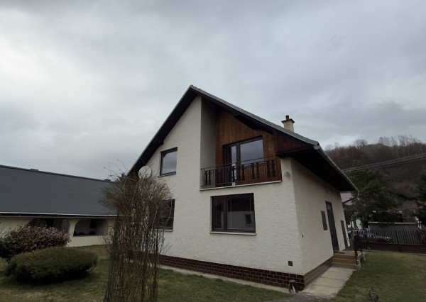 -PREDAJ- dvojpodlažný rodinný dom Čierny Balog – časť Dobroč