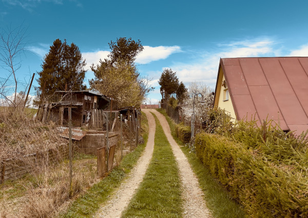 --NA PREDAJ-- záhradná chatka Padličkovo - Brezno