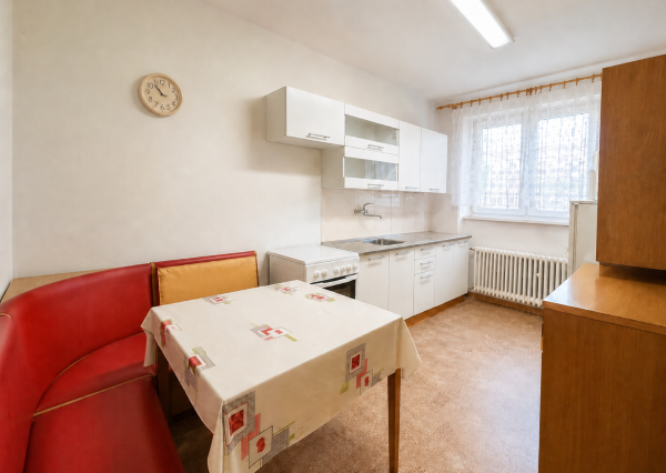 Nový 2 izbový byt v centre mesta + špajza