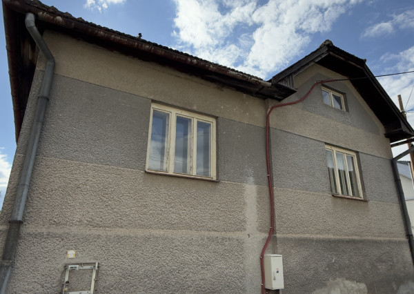 =NA PREDAJ= RODINNÝ DOM V PÔVODNOM STAVE BACÚCH - HOREHRONIE