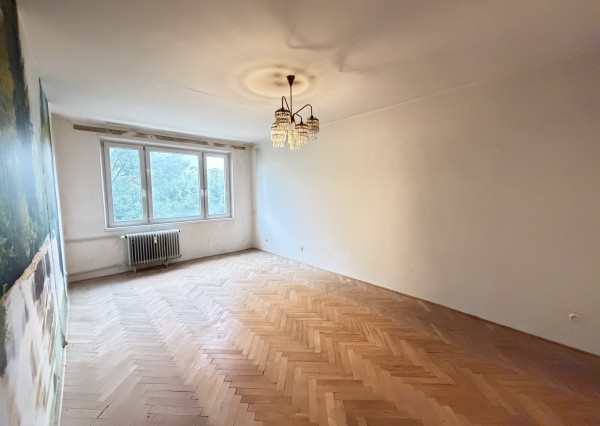 AKTULIZÁCIA CENY! VEĽKÝ PRESVETLENÝ 2,5 IZBOVÝ BYT 64,62 M2 IDEÁLNE 5.POSCHODIE TOP LOKALITA DR.CLEMENTISA BREZNO